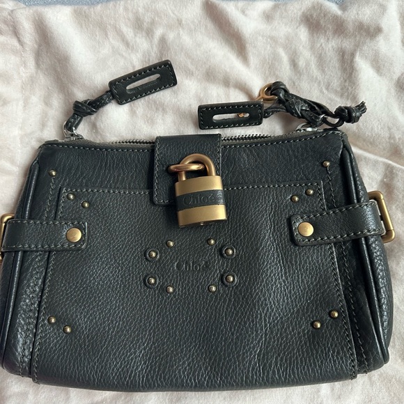 ⁦Chloé clutch bag, RARE Paddington model. Deep green leather clutch. - Picture 9 of 11